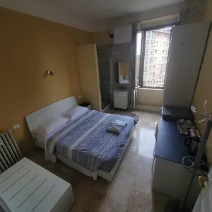 https://hotel-emmy.it-lombardy.com